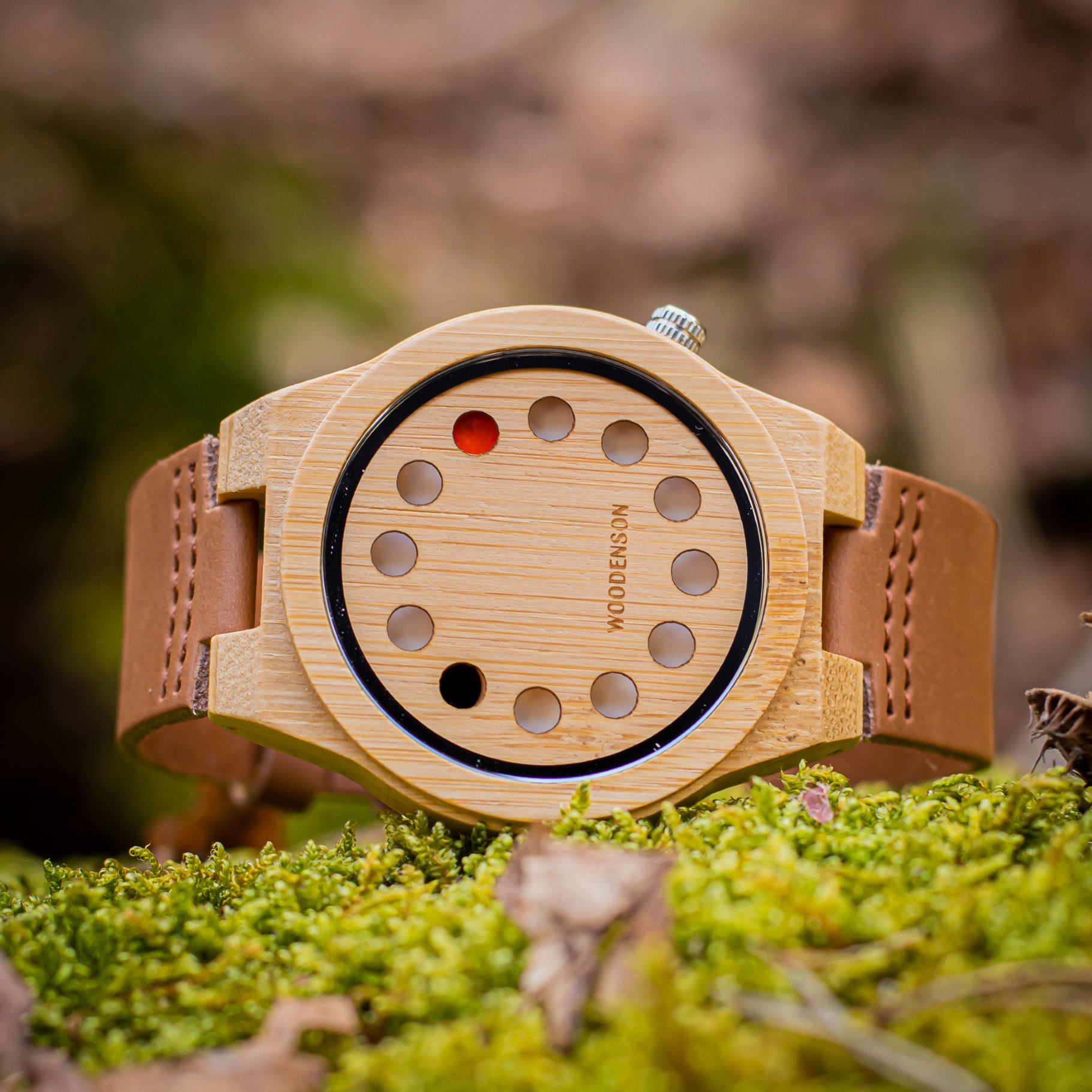Reloj de madera sin agujas modelo Wormhole
