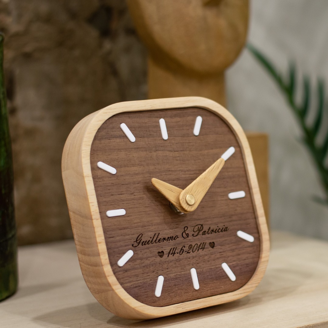 Reloj Sobremesa de Madera Rainbow 13,5 cm